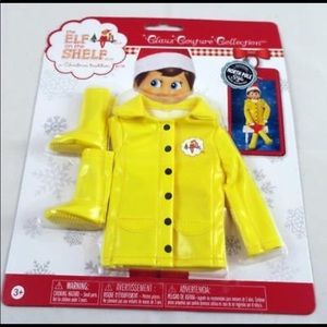 Elf On The Shelf Caroling 